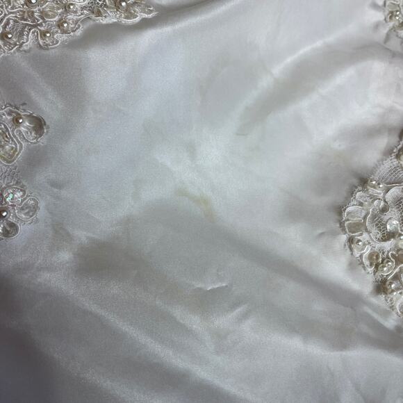 Mori Lee Ivory Wedding Dress with 5' train - Womens Size 8 - Bridal Gown - Picture 11 of 12